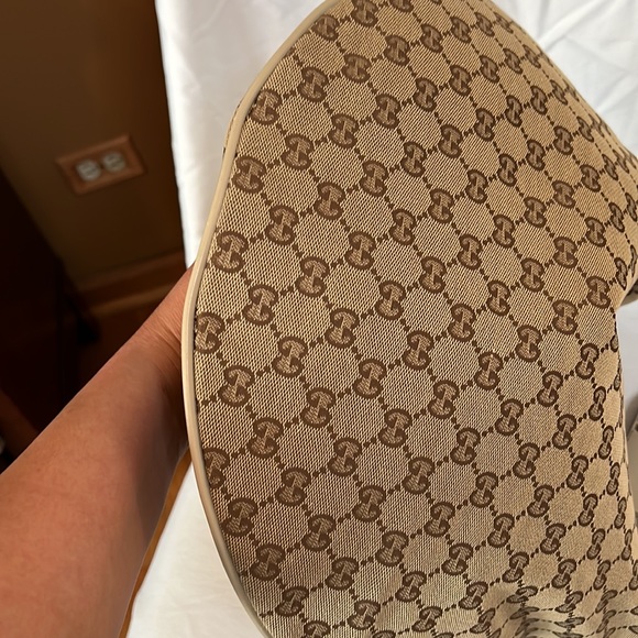 Gucci Hobos Bag - Picture 6 of 15